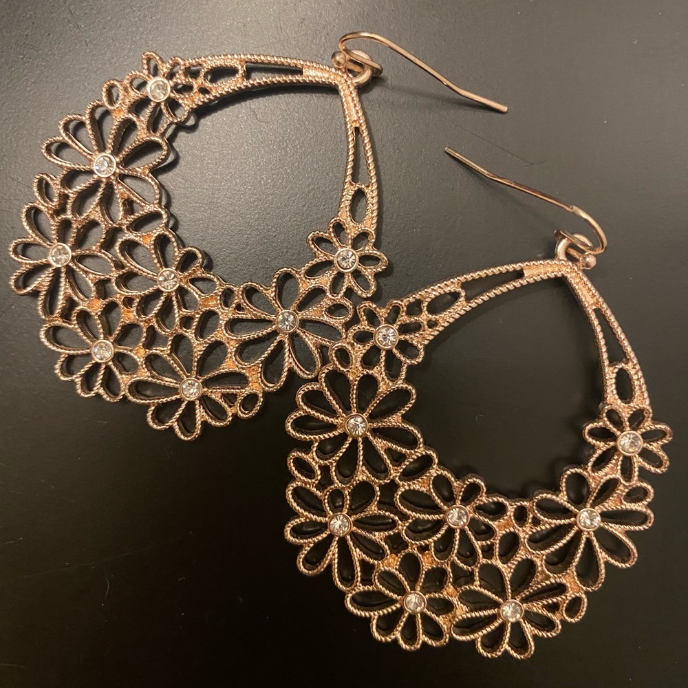 Flower earrings